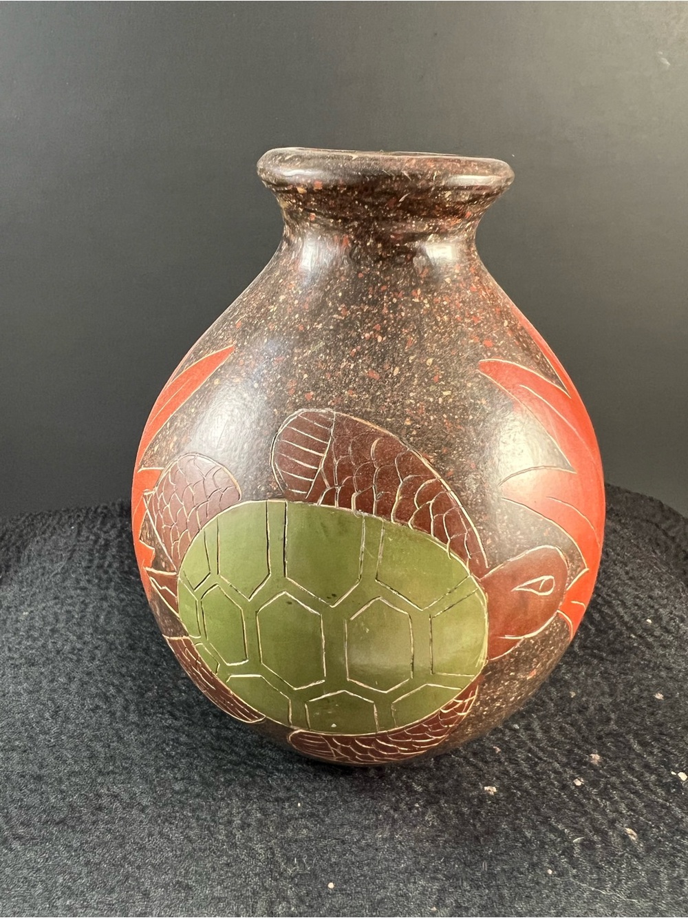 Vintage Native American Style Etched Turtle Pottery Vase - 4.5”